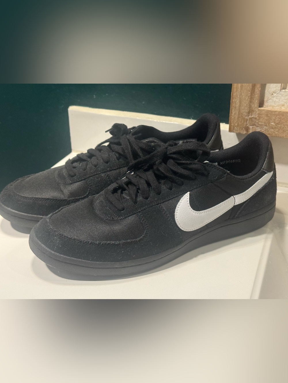 Nike Men's Black Sneakers with White Swoosh